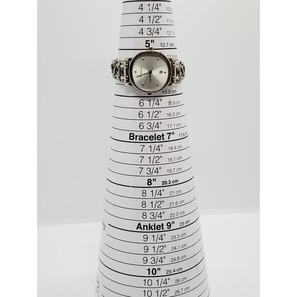 Perry Ellis women's watch. PEL0007. White iridescent face. Calendar date on face - Picture 5 of 5